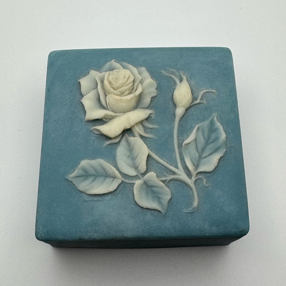 Vintage Incolay Stone Trinket/Jewelry Box - Picture 2 of 11
